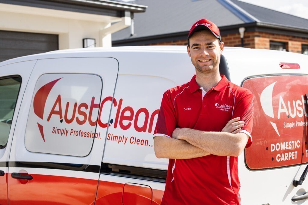 Bendigo South Cleaning Services 1 AustClean Bendigo South professional with service van at residential property – expert cleaning services in Bendigo South, Victoria.
