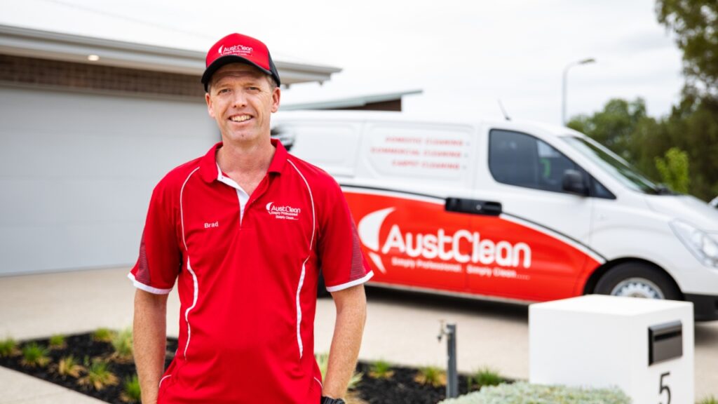 AustClean office cleaning services – professional desk, computer, and workspace cleaning for commercial offices in Australia.
